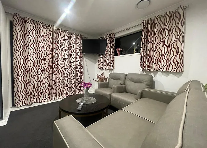 Cute Stylish 2 Bed 公寓 *